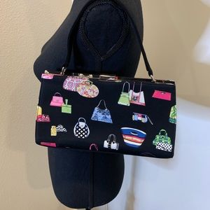 SOLD-Wonderful purse 👛 👜 life